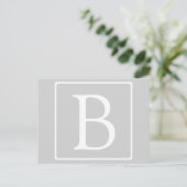 Carte Postale Monogramme simple gris clair (Debout devant)