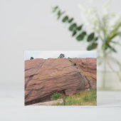 Carte Postale Monolithe de grès rouge à Red Rocks (Debout devant)