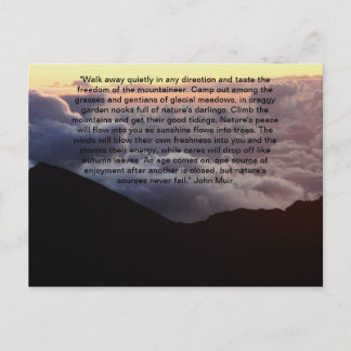 Carte Postale Montagnes dans les nuages