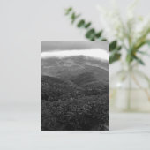 Carte Postale Montagnes fumantes (Debout devant)