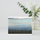 Carte Postale Montagnes vertes (Debout devant)