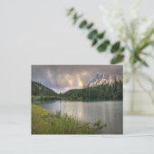 Carte Postale Monter Rundle Rainbow, Étangs Cascade (Debout devant)