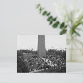 Carte Postale Monument de Bunker Hill (Debout devant)