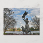 Carte Postale Monument de la jeune fille agitant le bras Savanna (Devant)