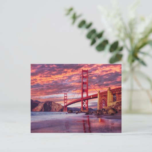 Carte Postale Monuments | Le Golden Gate San Francisco, CA (Debout devant)