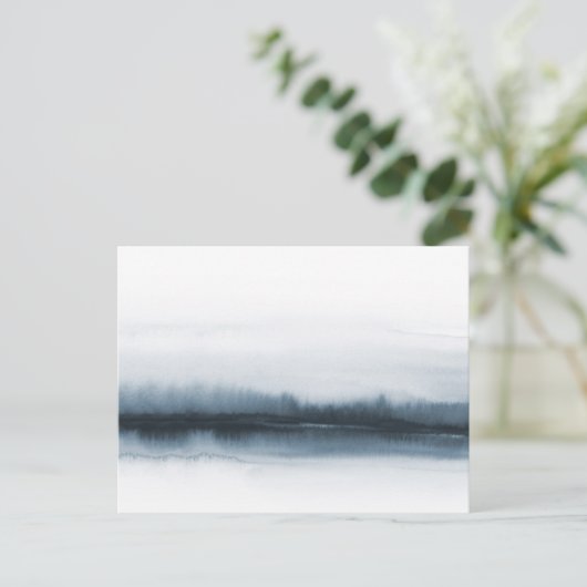 Carte Postale Moody bleu aquarelle abstraite forêt ciel couvert (Debout devant)