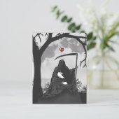 CARTE POSTALE MORT ET SON BUNNY (Debout devant)