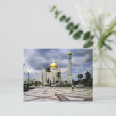 Carte postale Mosquée Omar Ali Saifuddin à Brunei (Debout devant)