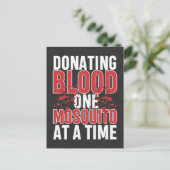 Carte Postale Mosquito Camper Nature Aventure Randonnée pédestre (Debout devant)