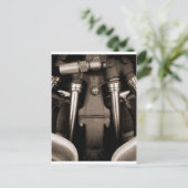 Carte Postale Moteur avion (Debout devant)