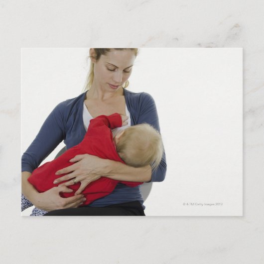 Carte Postale Mother breastfeeding her baby. (Devant)