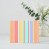 Carte Postale Motif à rayures pastel (Debout devant)