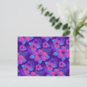 Carte Postale Motif de fleurs tropicales violettes (Debout devant)
