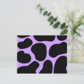 Carte Postale Motif d'impression de vache noire et violette. (Debout devant)
