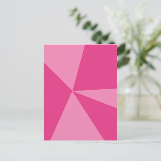 Carte Postale Motif géométrique triangles (Debout devant)