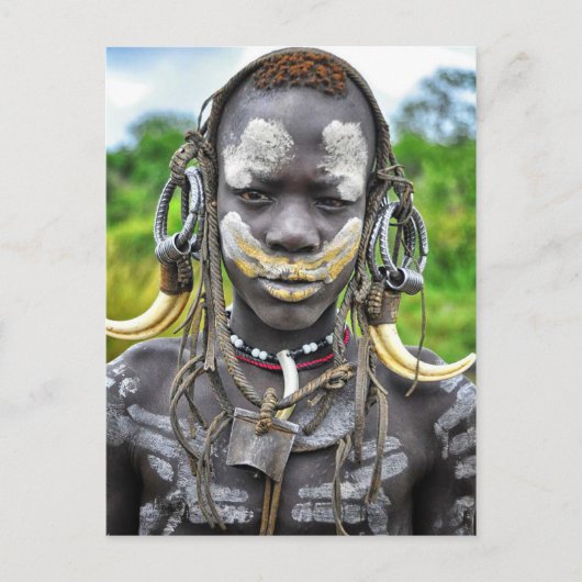 Carte Postale Mursi garçon avec corps peint et coiffure de défen (Devant)