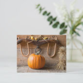 Carte Postale Musée des Agriculteurs. Citrouille en grange avec  (Debout devant)