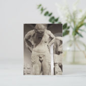 Carte Postale Musée du Louvre (Debout devant)