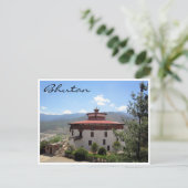 Carte Postale musée rond bhoutan (Debout devant)