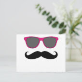 Carte Postale Mustache et lunettes de soleil rose Humour (Debout devant)