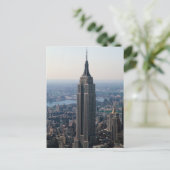 Carte Postale N.A., USA, New York, New York. L'Empire (Debout devant)