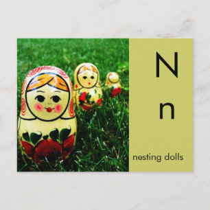 Carte Postale N est pour les poupées de nidification