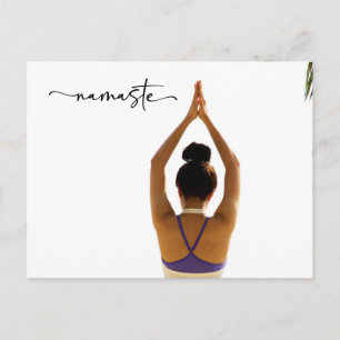 Carte Postale Namaste Yoga femme lève la main Merci