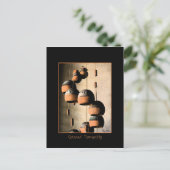 Carte Postale Nature morte avec carillons en argile en spirale (Debout devant)