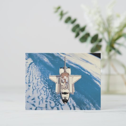 Carte Postale Navette spatiale en Orbit (Debout devant)