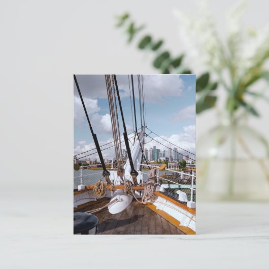 Carte Postale Navire à voile (Debout devant)