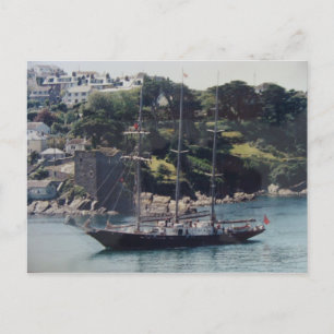 Carte Postale Navire à voile entrant dans le port