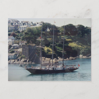 Carte Postale Navire à voile entrant dans le port