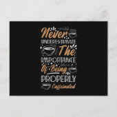 Carte Postale Ne jamais sous-estimer le café | Conception de caf (Devant)