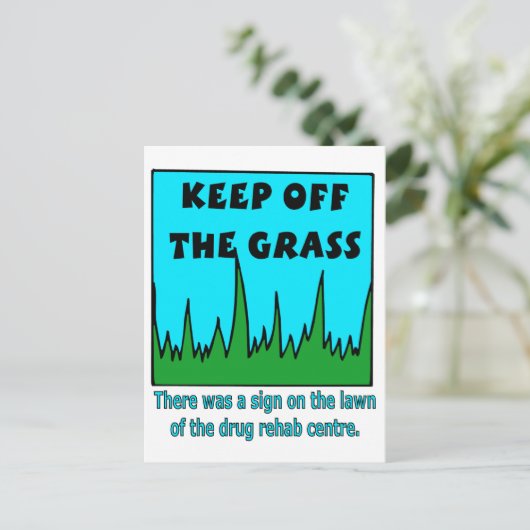 Carte Postale Ne pas tomber dans l'herbe (Debout devant)