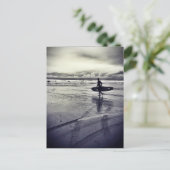 Carte Postale Newquay Surfer sur Watergate Bay (Debout devant)