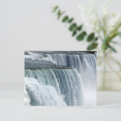 Carte Postale Niagara Falls - Gros plan (Debout devant)