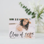 Carte Postale Noir Pinceau Lettre Classe de 2025 Diplômé (Debout devant)