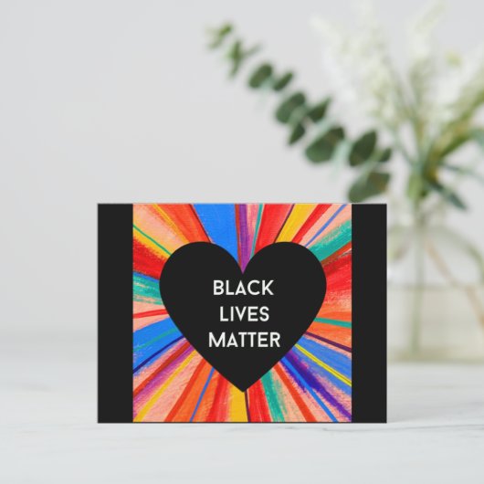 CARTE postale NOIRE LIVES (Debout devant)