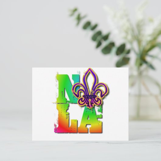 CARTE POSTALE NOLA FLEUR DE LIS (Debout devant)