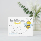 Carte Postale *Nom personnalisé* l'abeille ira mieux bientôt ! J (Debout devant)