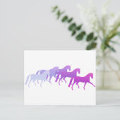 Carte Postale Nombreux chevaux (violets) (Debout devant)