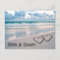 Noms de mariée et de chambre écrits dans le sable