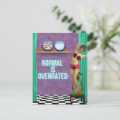 Carte Postale Normal est surévalué Funky & Fun (Debout devant)