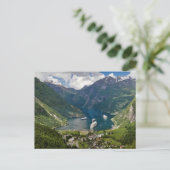 Carte Postale Norvège vue de Geiranger de Flydalsjuvet (Debout devant)