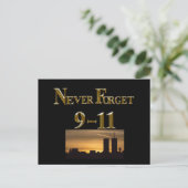 CARTE POSTALE N'OUBLIEZ JAMAIS 9-11 (Debout devant)