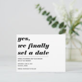 Carte Postale Nous avons une Date Bold Typographie Photo Enregis (Debout devant)