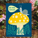 Carte Postale Nouvelle maison Escargot sur champignon magique Mi<br><div class="desc">Carte adaptable,  félicitations pour la nouvelle maison,  ajoutez votre propre texte au verso ou devant la carte postale. Carreau dans ma boutique pour plus de design,  ou dis-moi si tu as quelque chose à faire.</div>