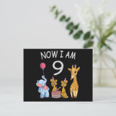 Carte Postale Now I le 9e anniversaire du Birthday (Debout devant)