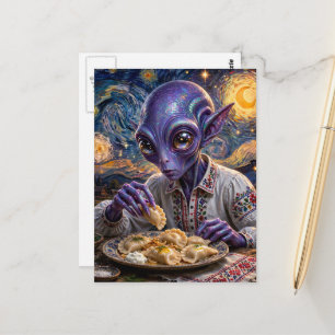 Carte Postale Nuit étoilée d'Alien Violet mangeant des Pierogies