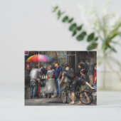 Carte Postale Obtenir un Snowcone (Debout devant)